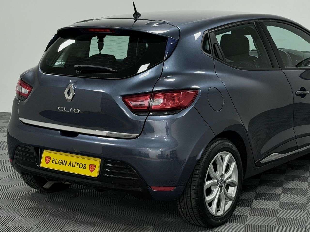 2017 RENAULT CLIO 2017 RENAULT CLIO