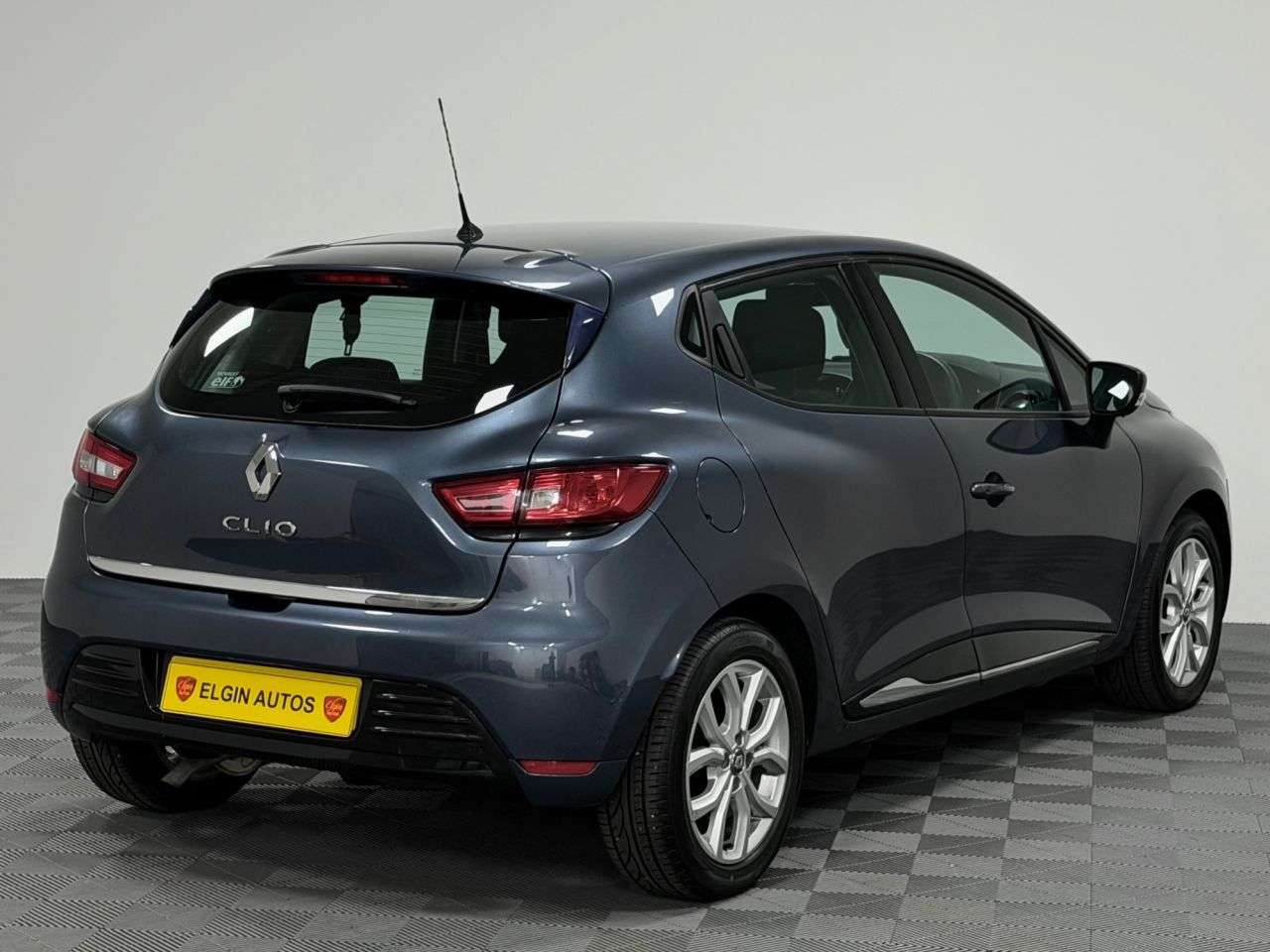 2017 RENAULT CLIO 2017 RENAULT CLIO