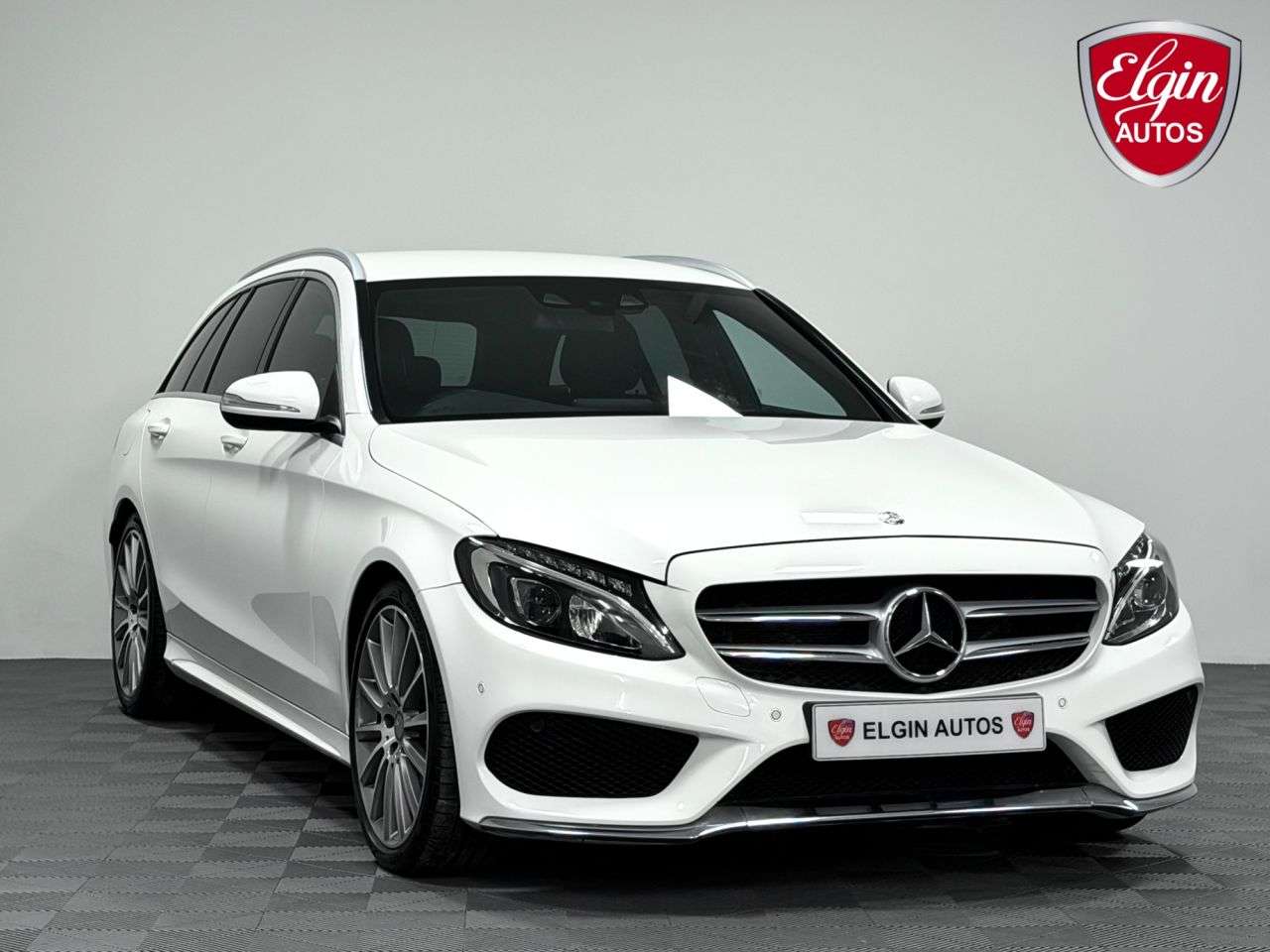A 2015 MERCEDES-BENZ C CLASS C220 AMG Line 2.1 BlueTEC Auto ( 170 bhp ) A 2015 MERCEDES-BENZ C CLASS C220 AMG Line 2.1 BlueTEC Auto ( 170 bhp )