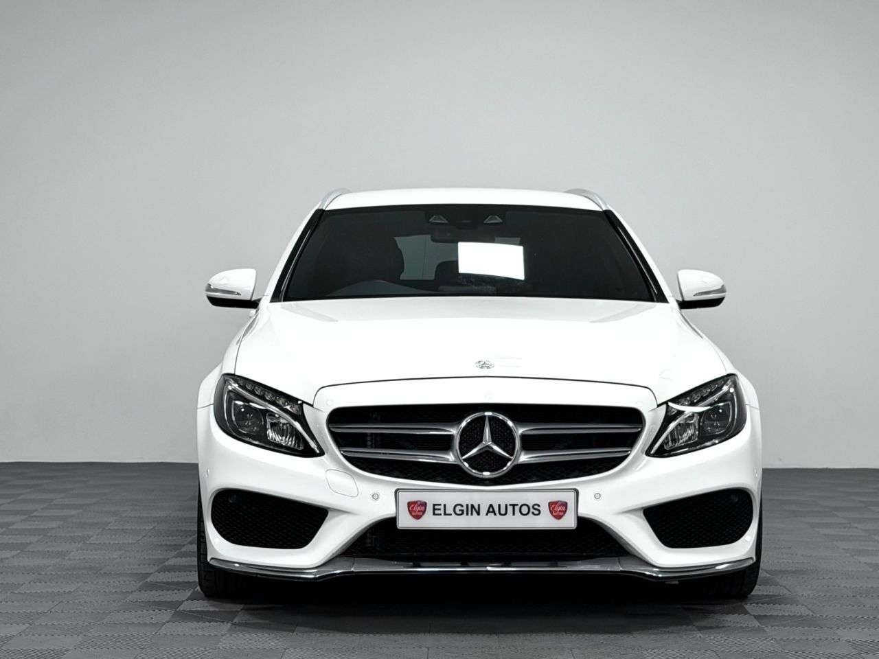 A 2015 MERCEDES-BENZ C CLASS C220 AMG Line 2.1 BlueTEC Auto ( 170 bhp ) A 2015 MERCEDES-BENZ C CLASS C220 AMG Line 2.1 BlueTEC Auto ( 170 bhp )