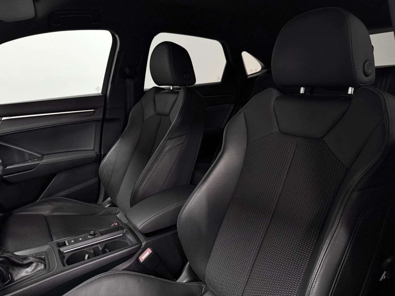 2023 AUDI Q3 2023 AUDI Q3