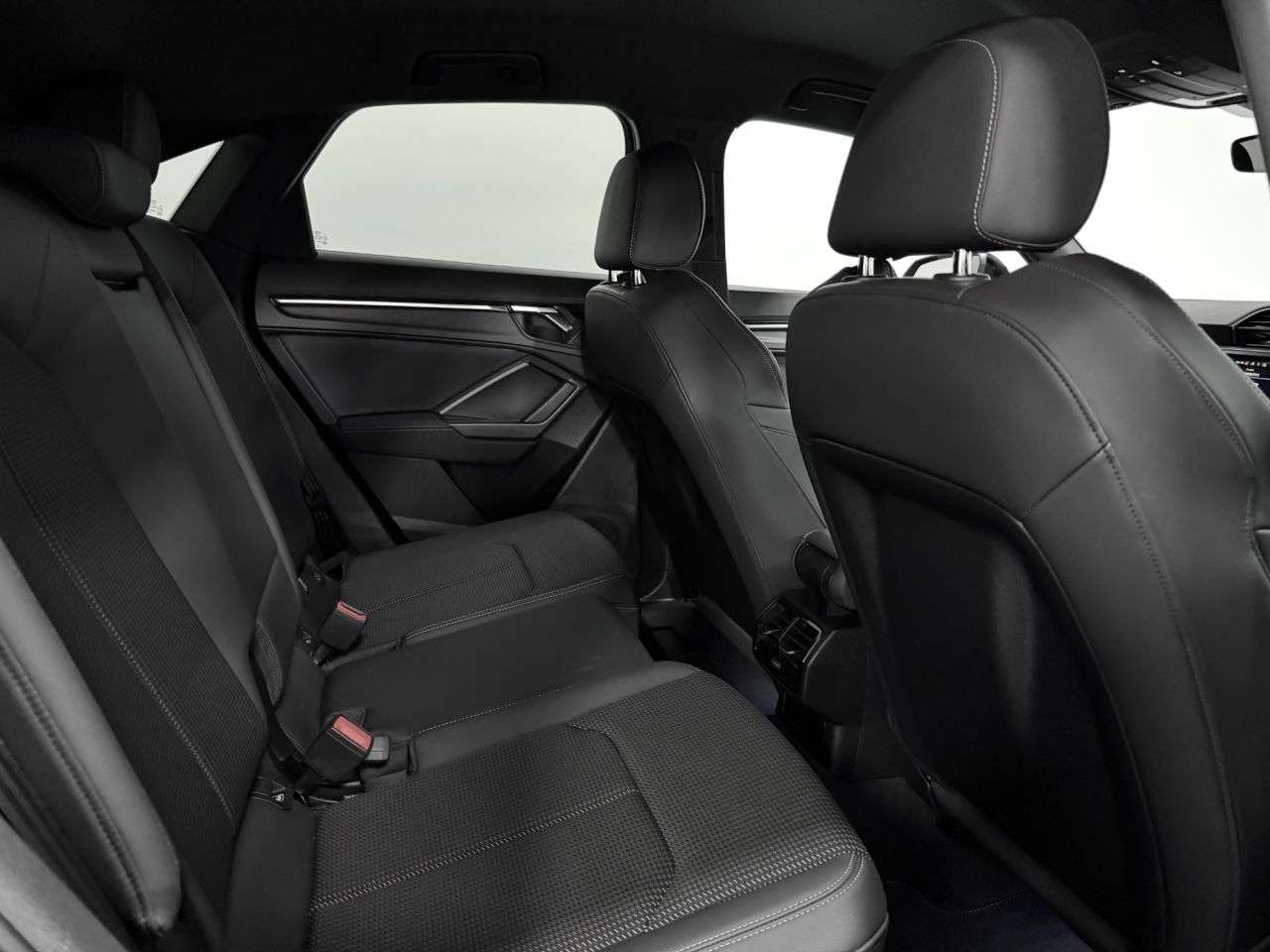 2023 AUDI Q3 2023 AUDI Q3