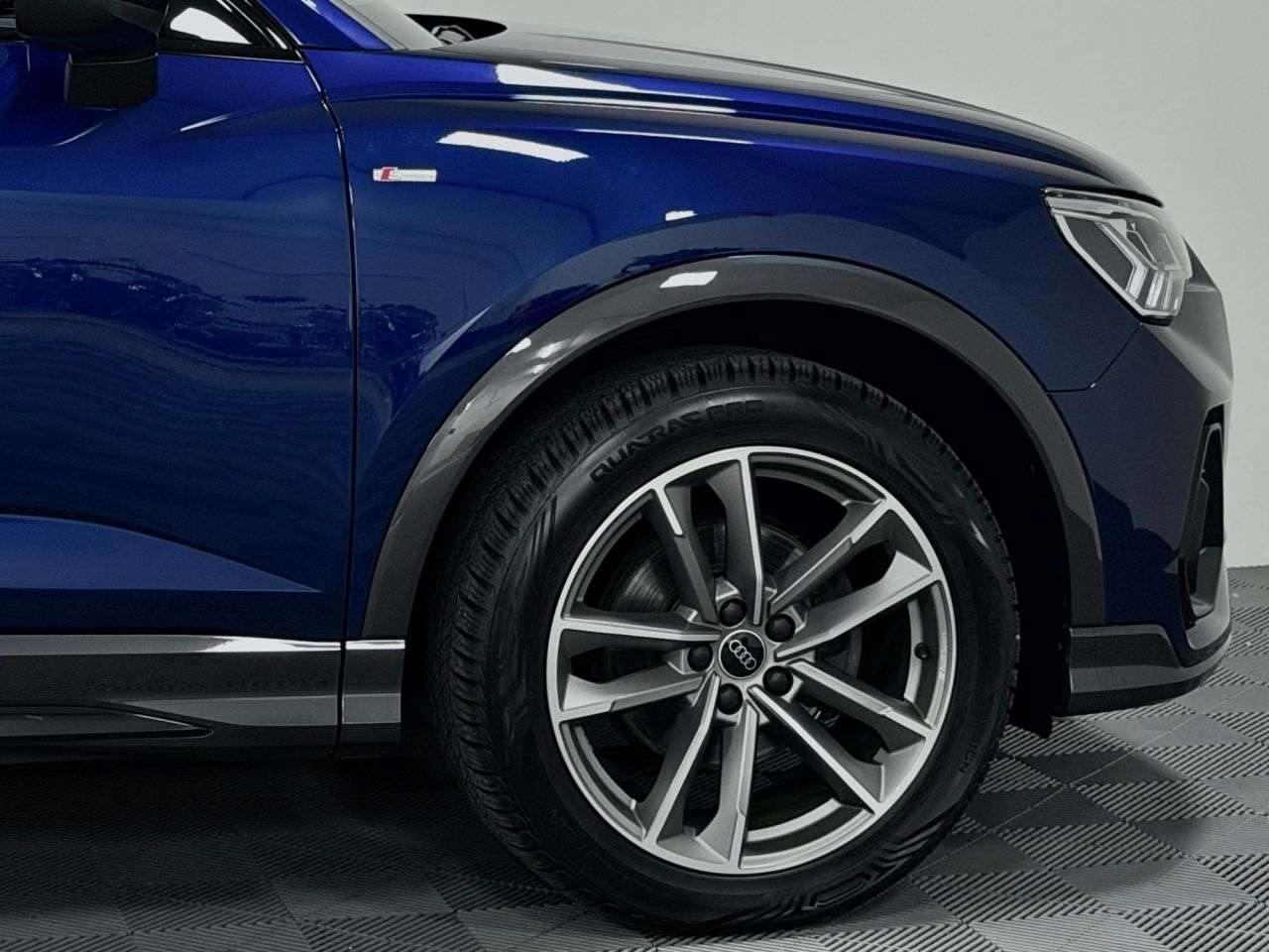2023 AUDI Q3 2023 AUDI Q3