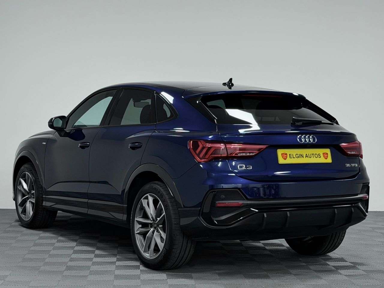 2023 AUDI Q3 2023 AUDI Q3