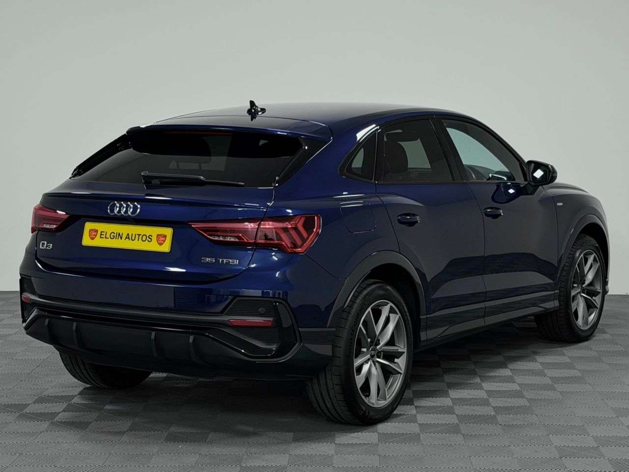 2023 AUDI Q3 2023 AUDI Q3