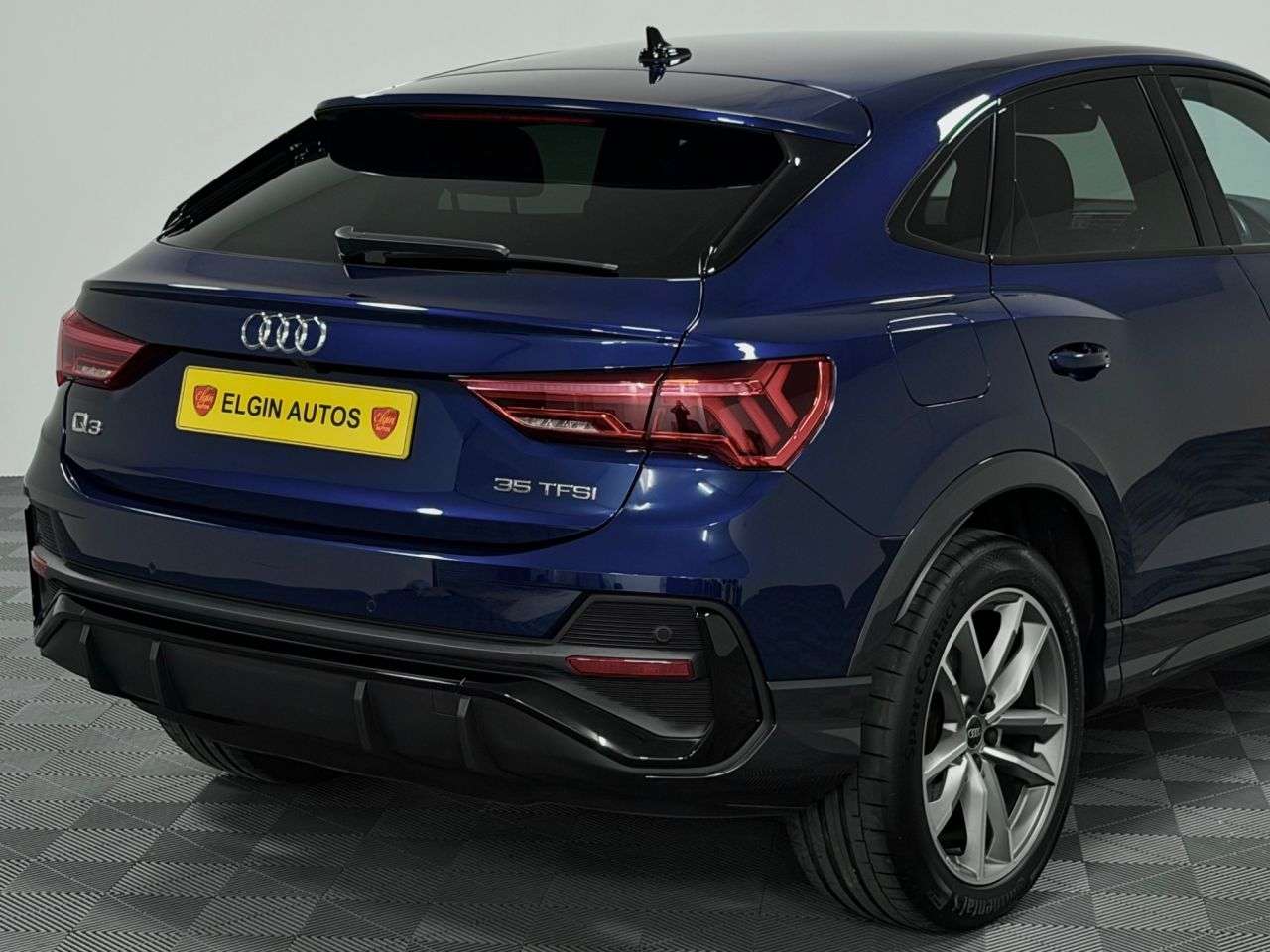 2023 AUDI Q3 2023 AUDI Q3