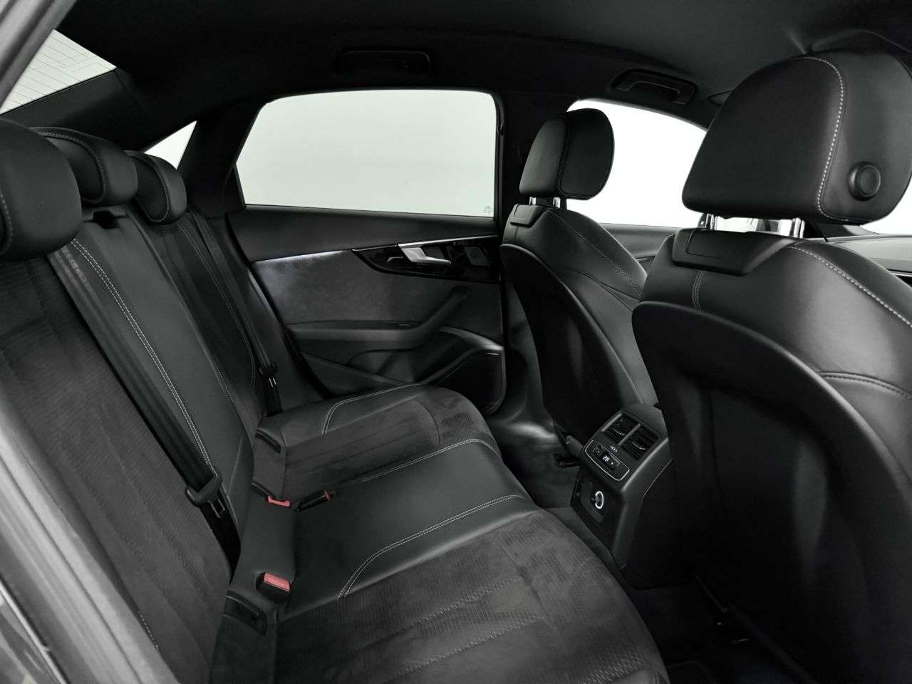 2020 AUDI A4 2020 AUDI A4