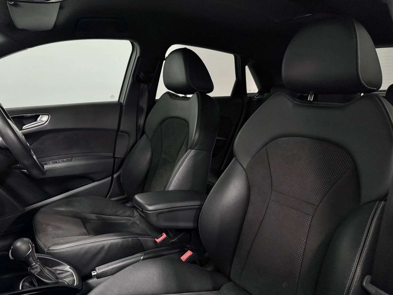 2017 AUDI A1 2017 AUDI A1