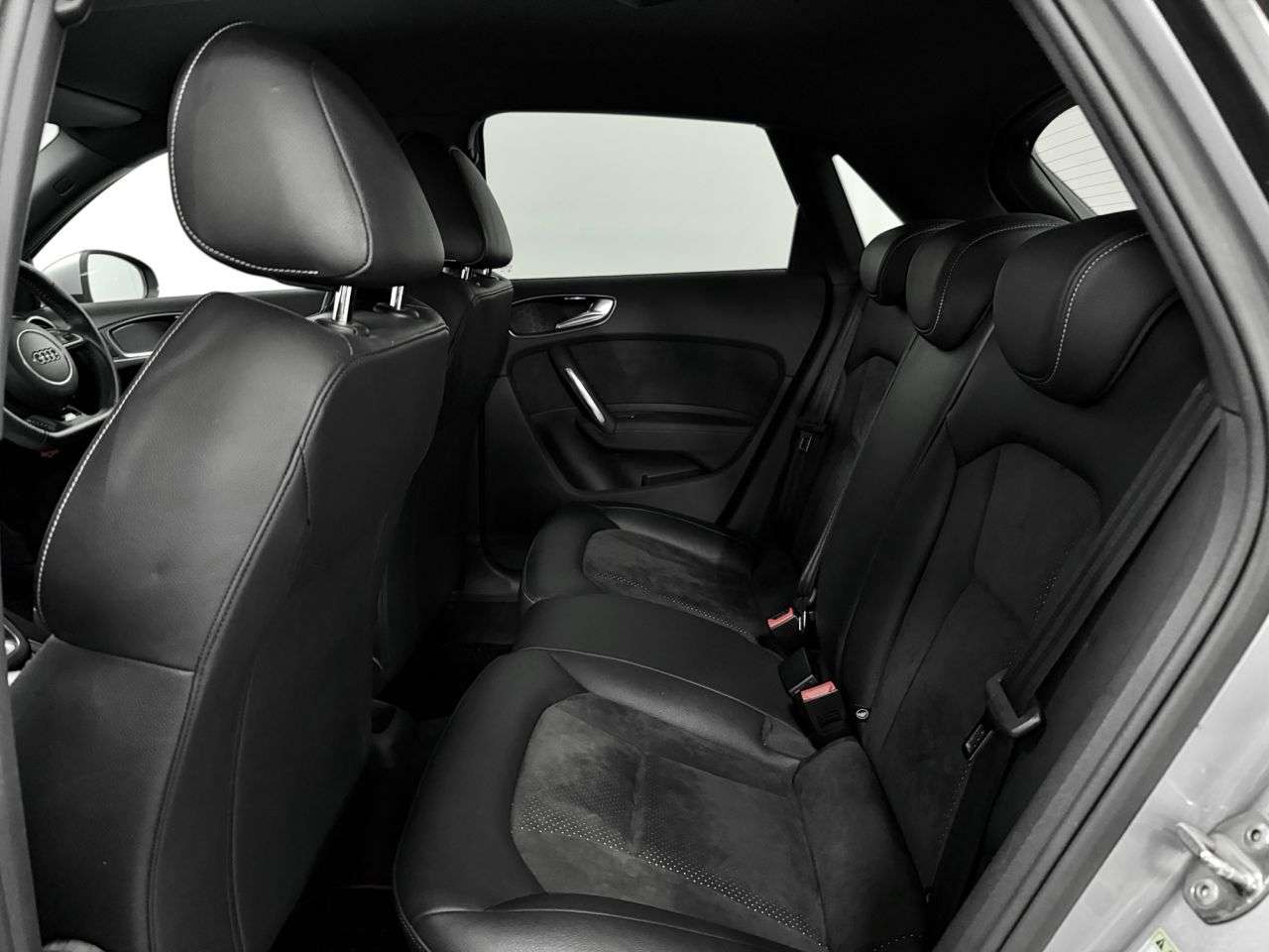 2017 AUDI A1 2017 AUDI A1