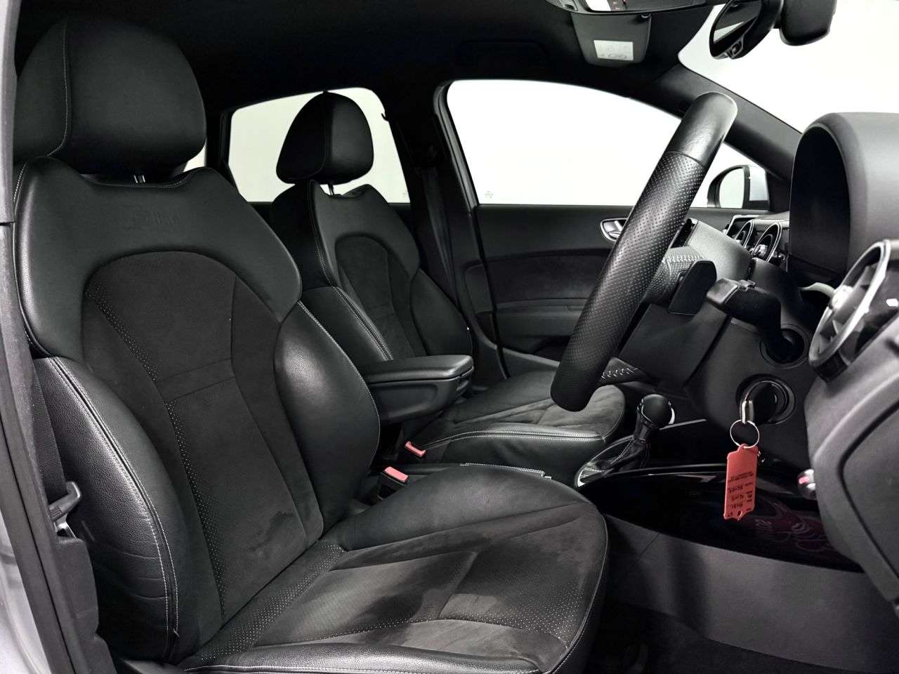 2017 AUDI A1 2017 AUDI A1