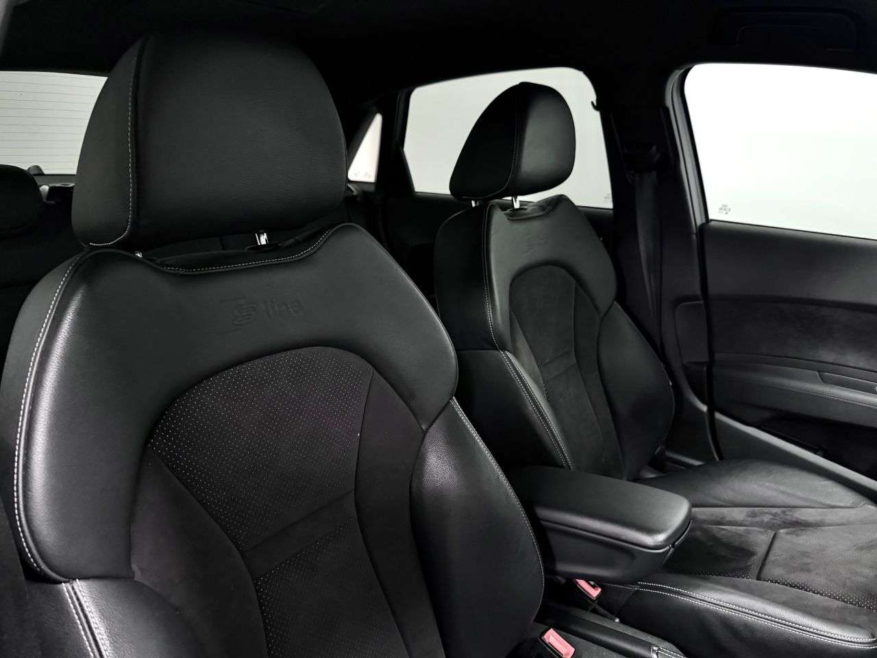 2017 AUDI A1 2017 AUDI A1