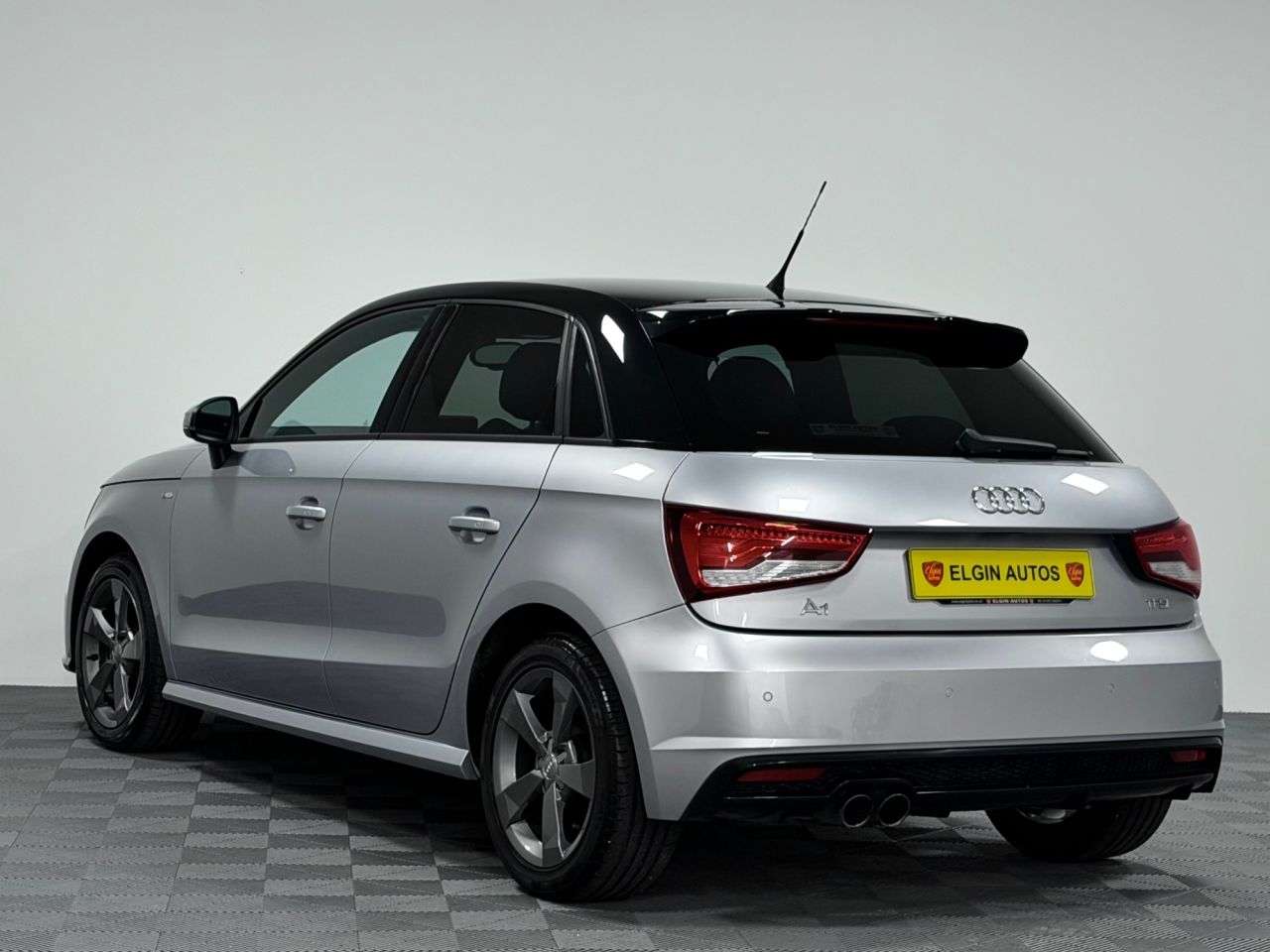 2017 AUDI A1 2017 AUDI A1