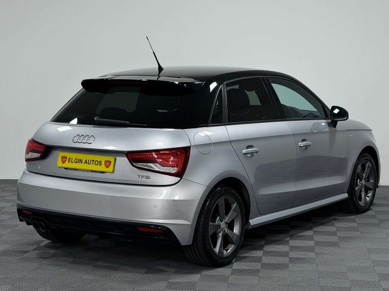 2017 AUDI A1 2017 AUDI A1
