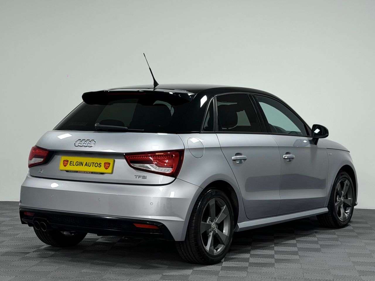 2017 AUDI A1 2017 AUDI A1
