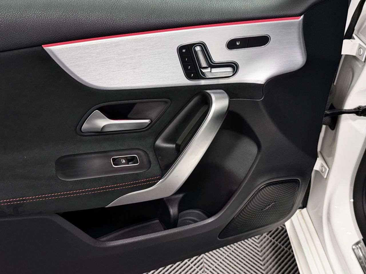 2021 MERCEDES-BENZ A CLASS 2021 MERCEDES-BENZ A CLASS