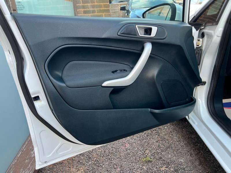 2012 FORD FIESTA 2012 FORD FIESTA