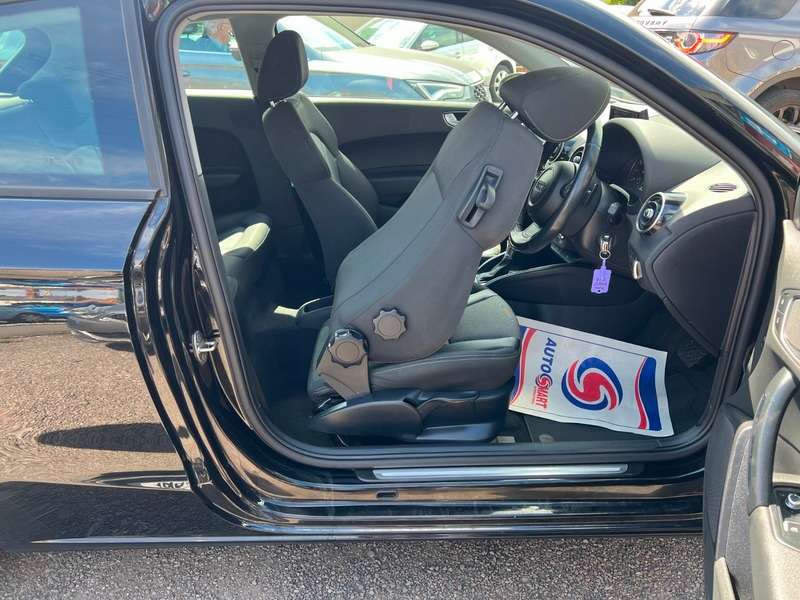 2015 AUDI A1 2015 AUDI A1
