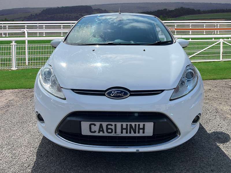 A 2012 FORD FIESTA TITANIUM A 2012 FORD FIESTA TITANIUM