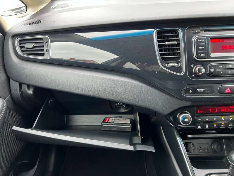 2014 KIA CARENS 2014 KIA CARENS