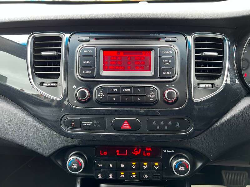 2014 KIA CARENS 2014 KIA CARENS