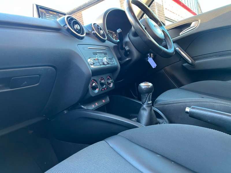 2017 AUDI A1 2017 AUDI A1