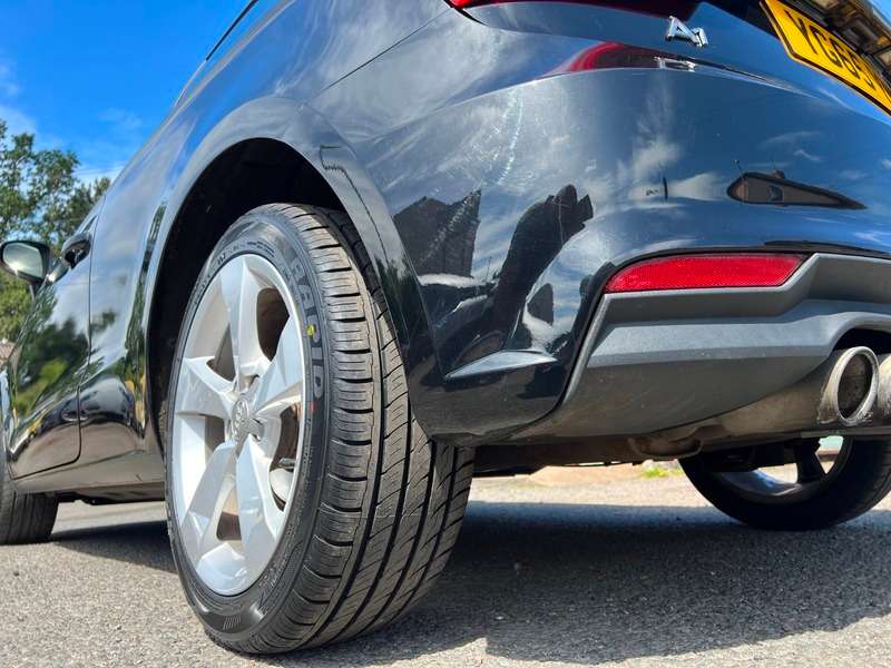 2015 AUDI A1 2015 AUDI A1