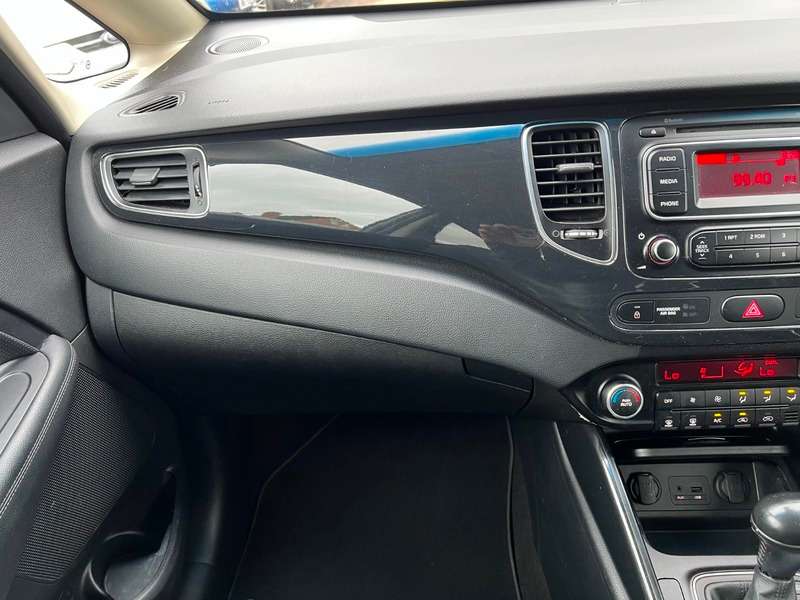2014 KIA CARENS 2014 KIA CARENS