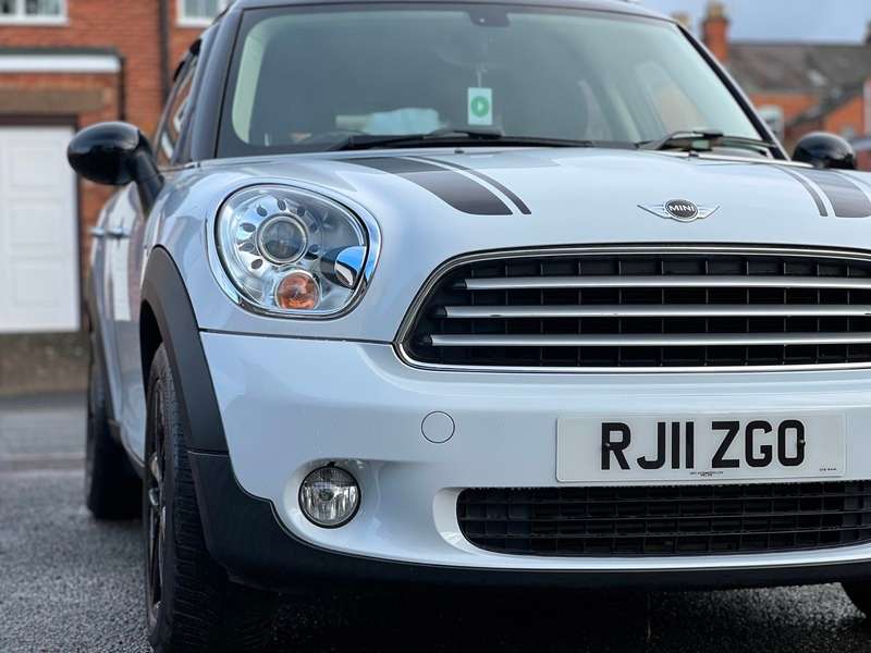 2011 MINI COUNTRYMAN 2011 MINI COUNTRYMAN
