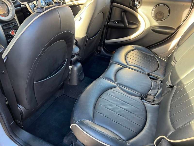 2011 MINI COUNTRYMAN 2011 MINI COUNTRYMAN