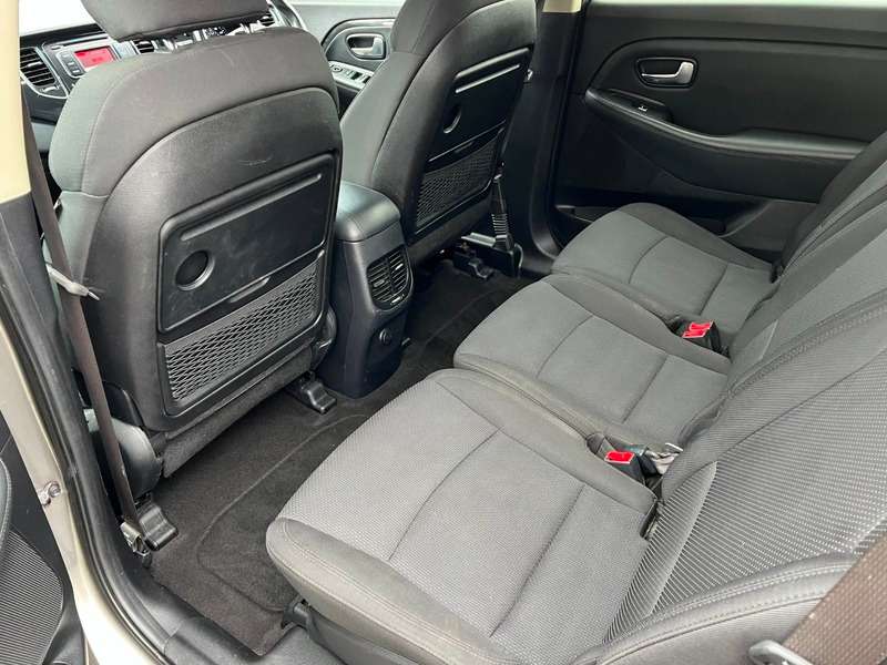 2014 KIA CARENS 2014 KIA CARENS