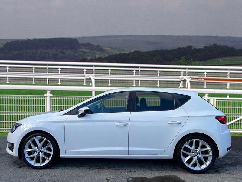 A 2014 SEAT LEON TSI FR TECHNOLOGY A 2014 SEAT LEON TSI FR TECHNOLOGY