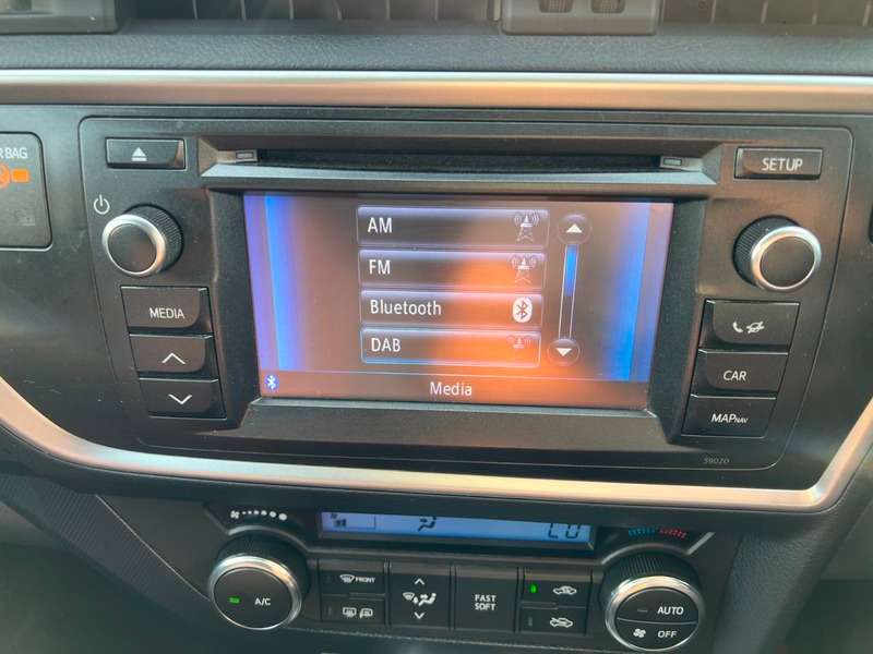 2012 TOYOTA AURIS 2012 TOYOTA AURIS