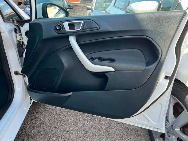 2012 FORD FIESTA 2012 FORD FIESTA