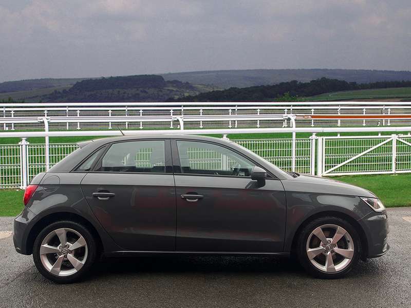 2017 AUDI A1 2017 AUDI A1