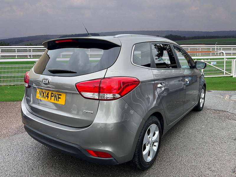2014 KIA CARENS 2014 KIA CARENS