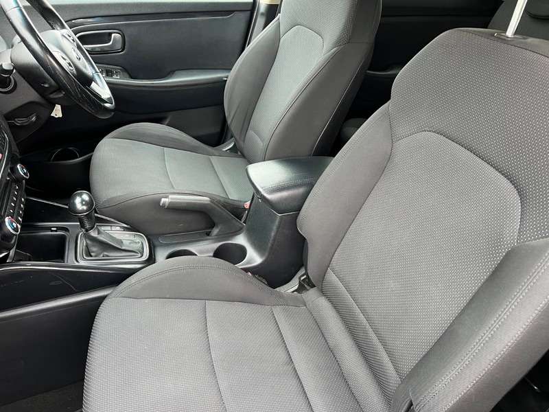 2014 KIA CARENS 2014 KIA CARENS
