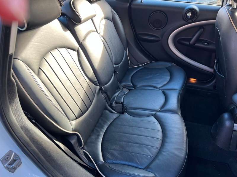 2011 MINI COUNTRYMAN 2011 MINI COUNTRYMAN