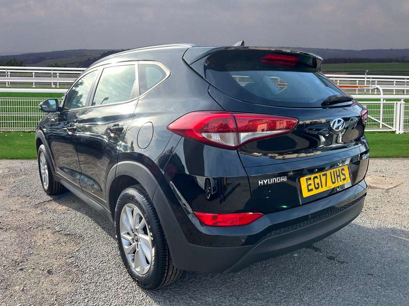 A 2017 HYUNDAI TUCSON GDI SE NAV BLUE DRIVE A 2017 HYUNDAI TUCSON GDI SE NAV BLUE DRIVE