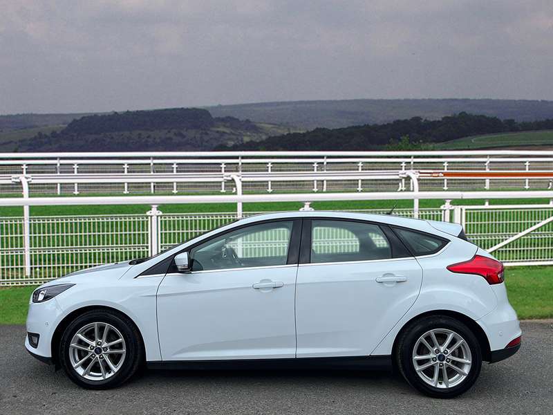 A 2015 FORD FOCUS ZETEC TDCI A 2015 FORD FOCUS ZETEC TDCI