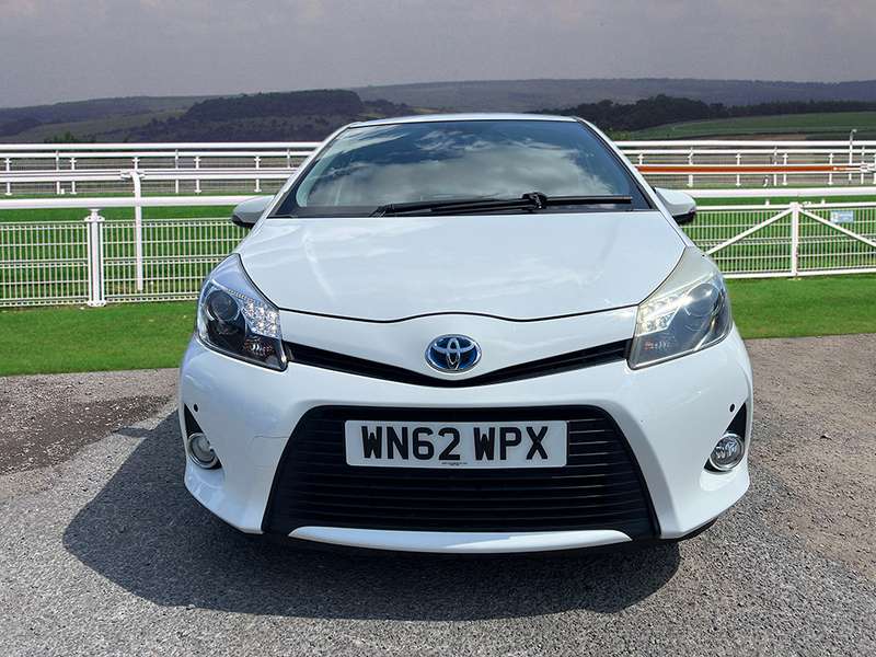 A 2012 TOYOTA YARIS VVT-I T SPIRIT A 2012 TOYOTA YARIS VVT-I T SPIRIT
