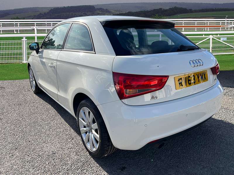 A 2013 AUDI A1 TFSI SPORT A 2013 AUDI A1 TFSI SPORT