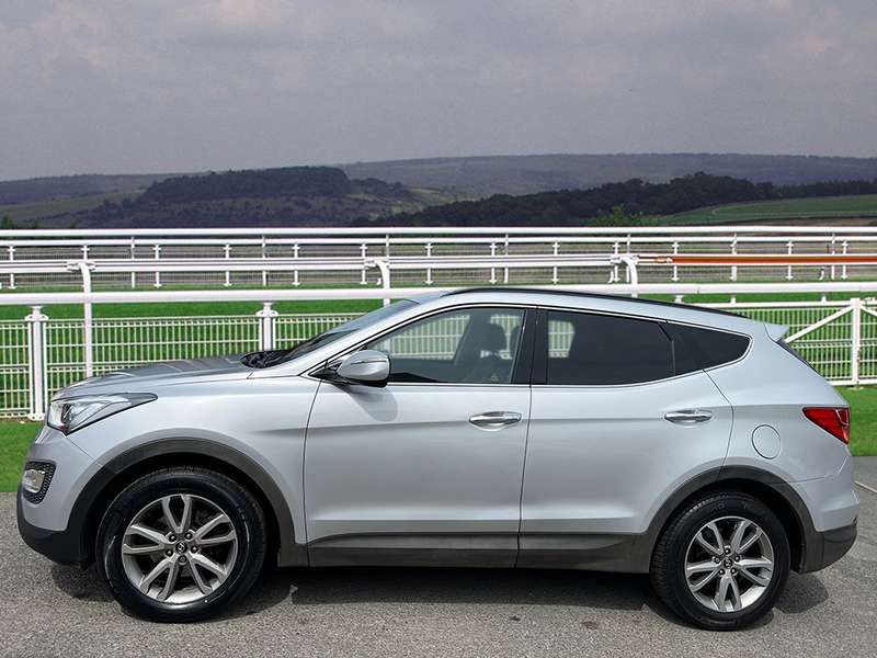 A 2013 HYUNDAI SANTA FE CRDI PREMIUM A 2013 HYUNDAI SANTA FE CRDI PREMIUM
