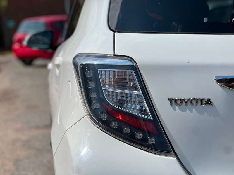 2012 TOYOTA YARIS 2012 TOYOTA YARIS