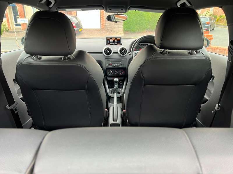 2014 AUDI A1 2014 AUDI A1