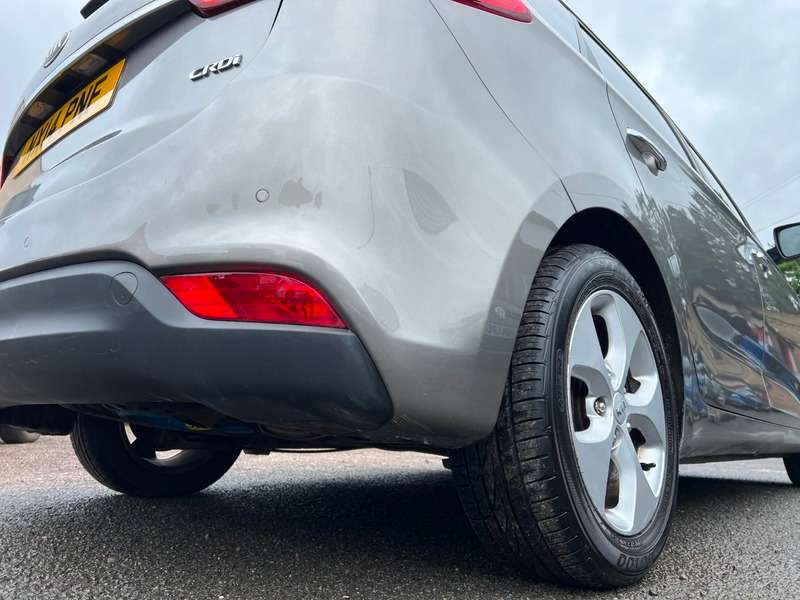 2014 KIA CARENS 2014 KIA CARENS