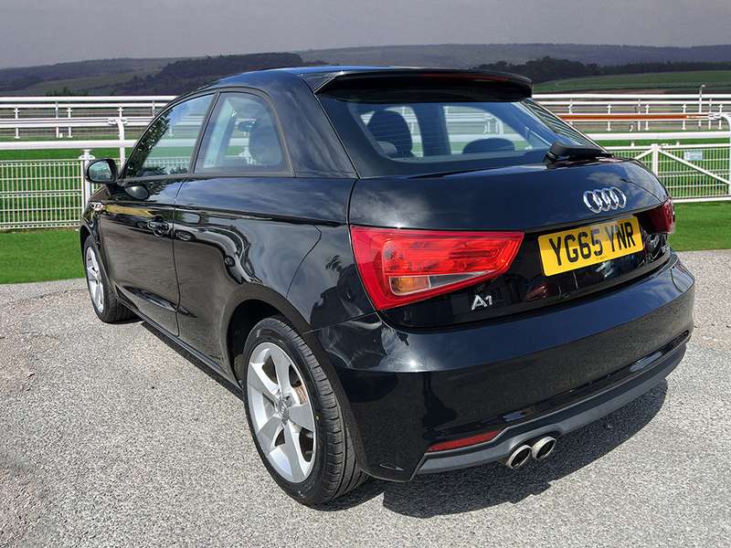 A 2015 AUDI A1 TFSI SPORT A 2015 AUDI A1 TFSI SPORT