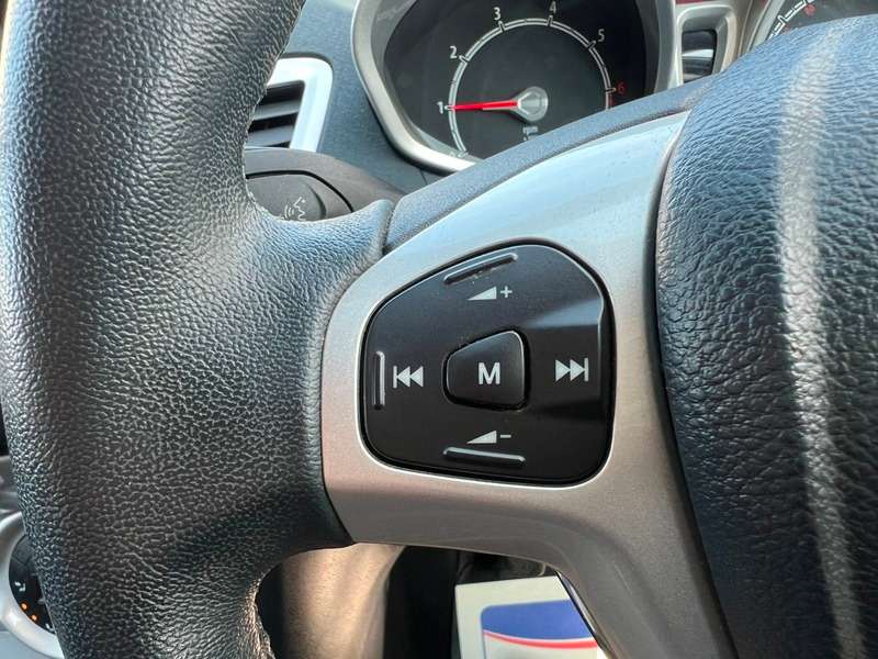 2012 FORD FIESTA 2012 FORD FIESTA