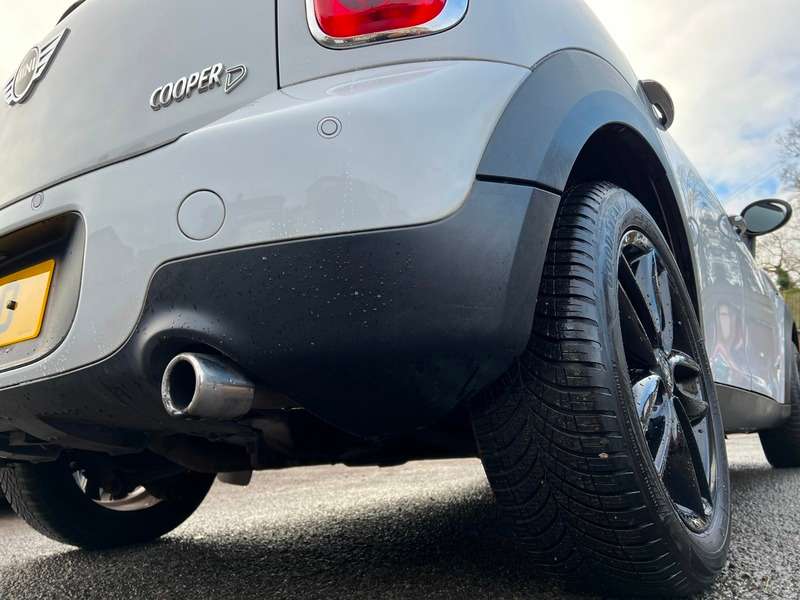 2011 MINI COUNTRYMAN 2011 MINI COUNTRYMAN