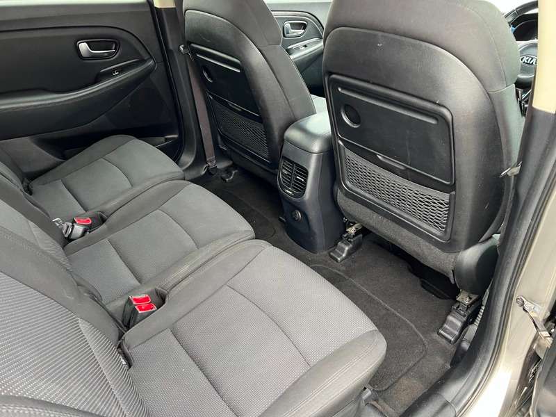 2014 KIA CARENS 2014 KIA CARENS