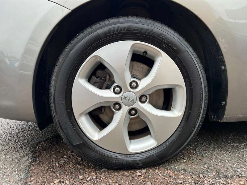 2014 KIA CARENS 2014 KIA CARENS
